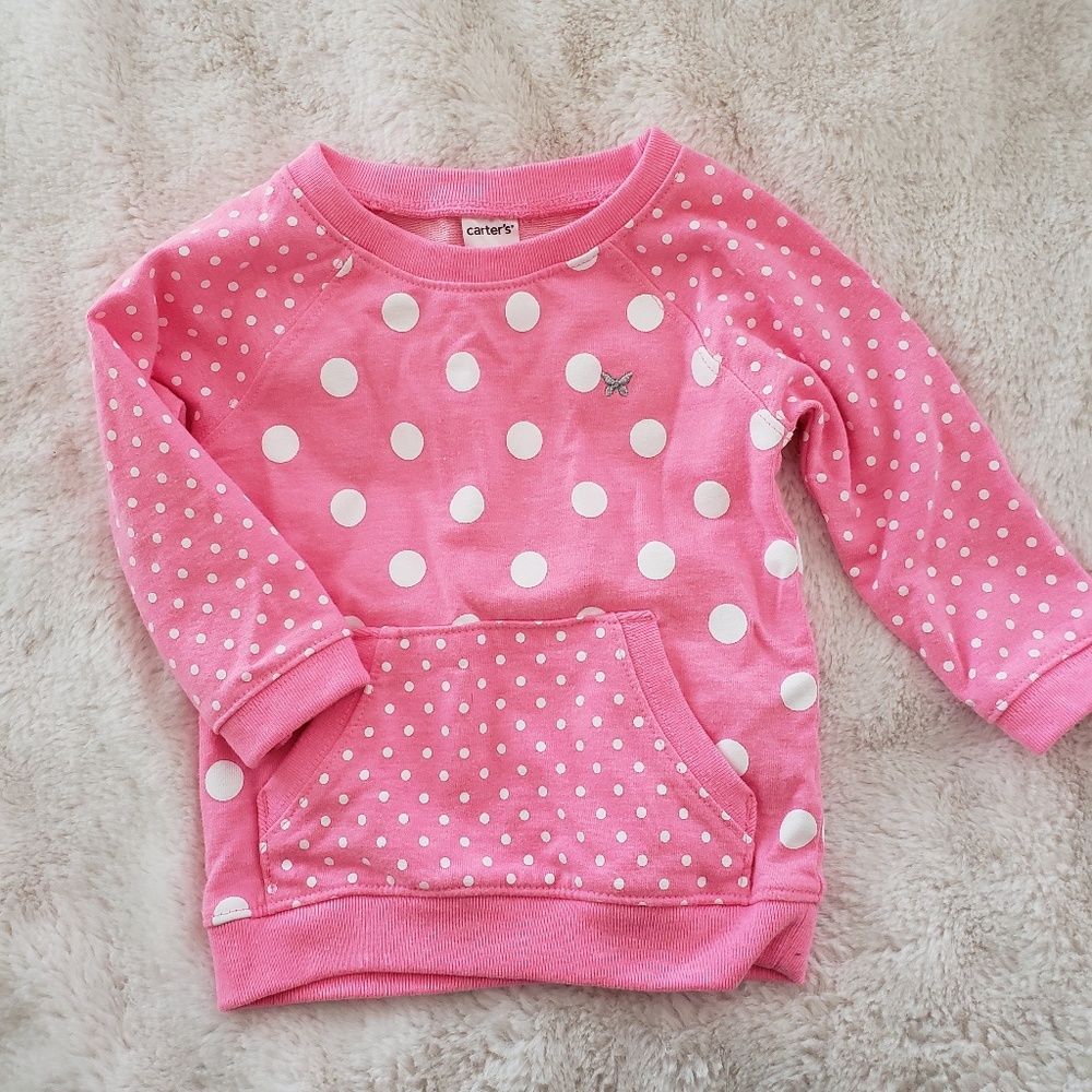 Poke dot sweater.